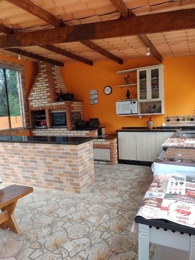 Chacara Bella Vida Com Piscina Churrasqueira Salao De Festas Fogao A Lenha Quadra Aracariguama Ngoại thất bức ảnh